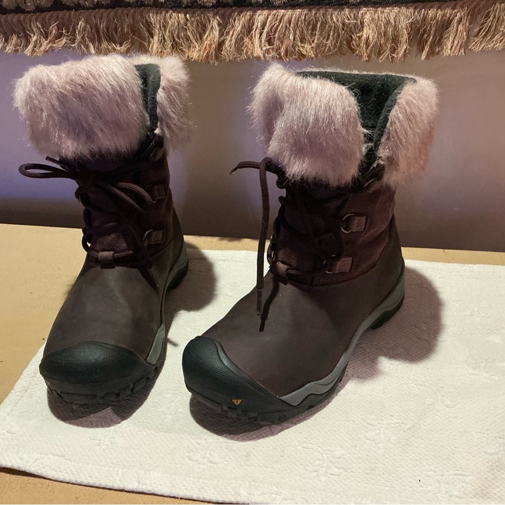 EUC Keen Leather WP/Insulated Boots Size 7.5